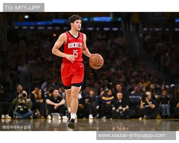 乌度卡称赞申京传球能力提升决策速度显著加快助力球队表现