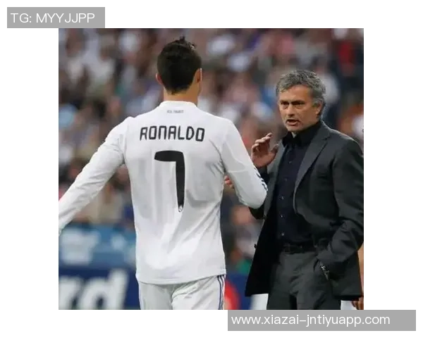 穆里尼奥与C罗如父子般亲密却曾因教诲几乎让其泪崩的故事 穆里尼奥与C罗如父子般亲密却曾因教诲几乎让其泪崩的故事