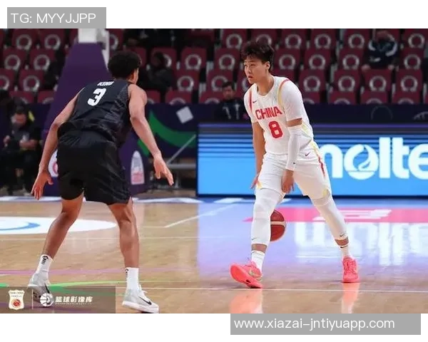 周琦与赵睿翟晓川方硕合影定妆照迎新赛季期待再创佳绩 周琦与赵睿翟晓川方硕合影定妆照迎新赛季期待再创佳绩